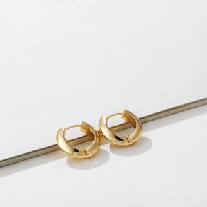 U Earring