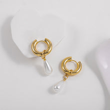 Load image into Gallery viewer, Teardrops Pearl Earring