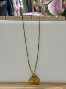 Pendant Charm XIII Gold Necklace