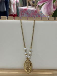 Pendant Charm XVI Gold Necklace