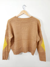 Load image into Gallery viewer, Knit Jumpers Geometric Print Crop Style Mocha