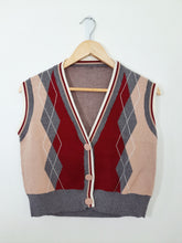 Load image into Gallery viewer, Sleeveless Knit Button Front Vest Top Argyle Print Burgundy