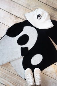Yin Yang Pattern Knit Jumpers Black White