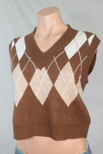 Load image into Gallery viewer, Argyle Print Knit Vest Brown
